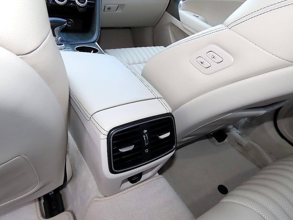 제네시스 G70 더 뉴 G70 가솔린 2.0T 2WD 이미지 18