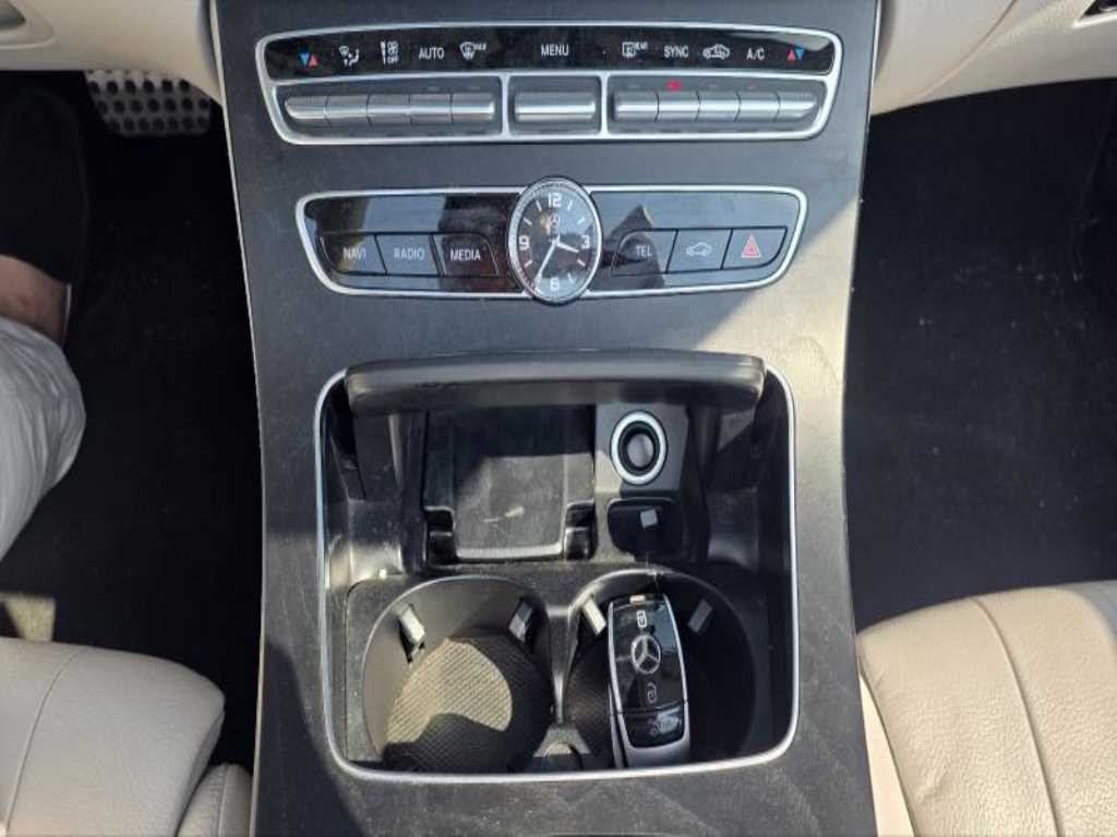 벤츠 E 클래스 E-클래스 W213 E220d 카브리올레 이미지 11