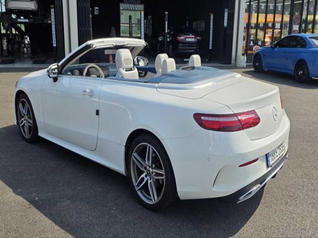 벤츠 E 클래스 E-클래스 W213 E220d 카브리올레 이미지 8