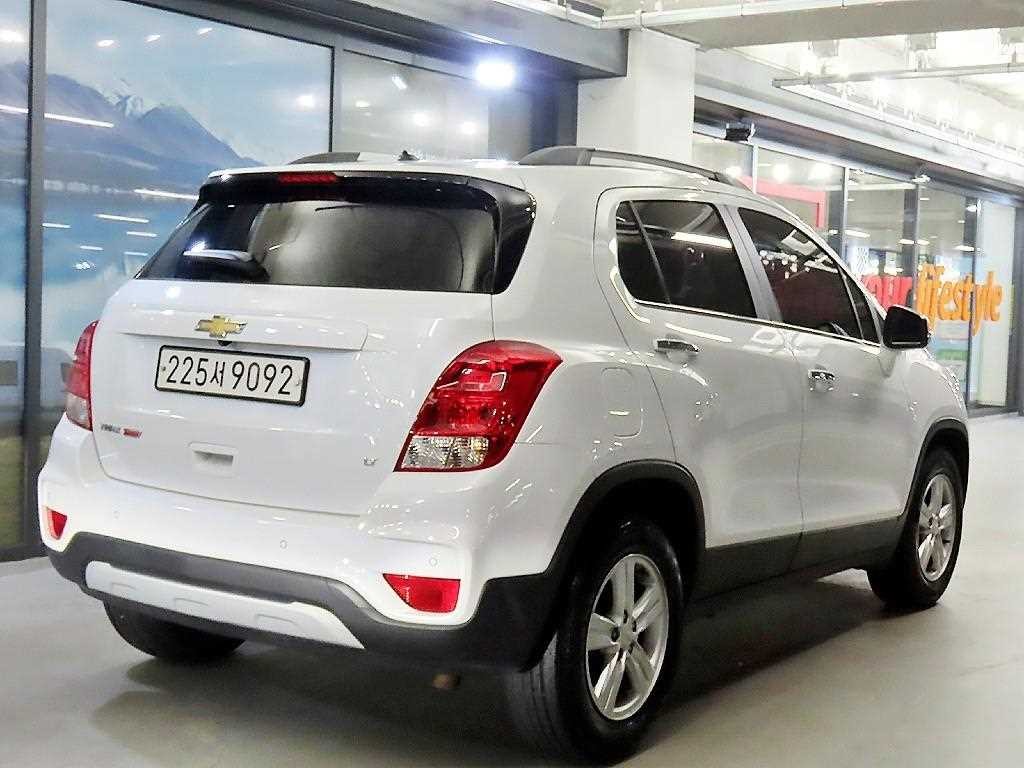 쉐보레 트랙스 더뉴트랙스 가솔린 1.4 LT 코어 이미지 4