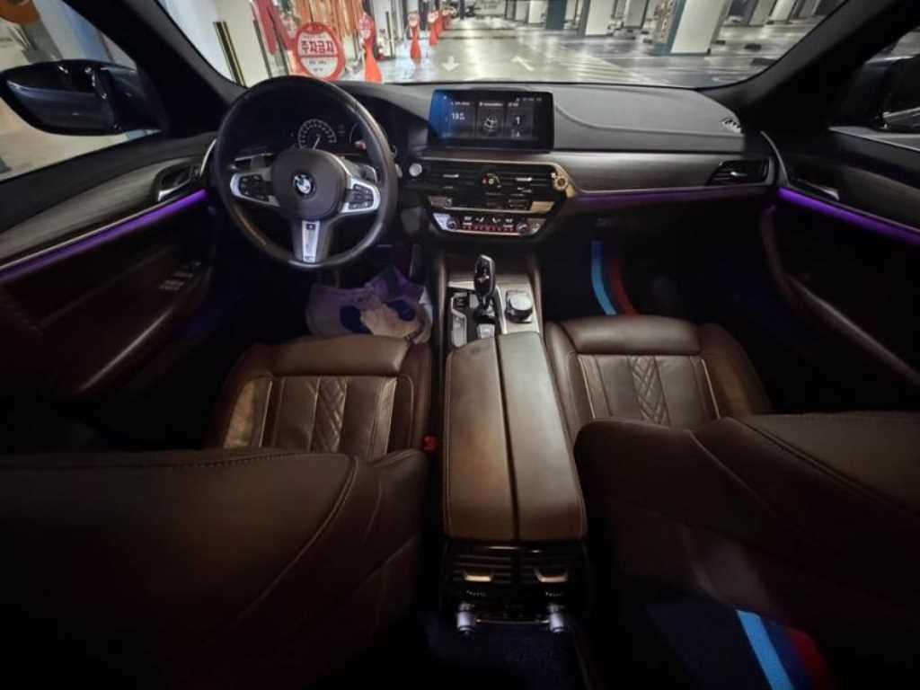 BMW 5시리즈 5시리즈 (G30) 530i M 스포츠 플러스 이미지 6
