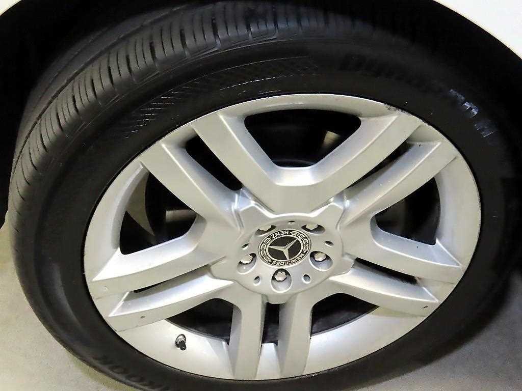 벤츠 GLE 클래스 GLE 클래스 W166 GLE 350 d 4MATIC 이미지 20