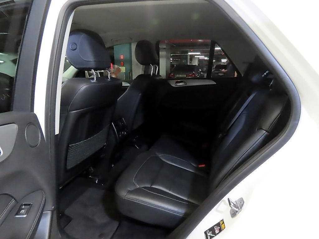 벤츠 GLE 클래스 GLE 클래스 W166 GLE 350 d 4MATIC 이미지 7