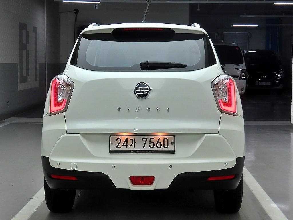 KG모빌리티(쌍용) 티볼리 가솔린 2WD 1.6 LX 최고급형 이미지 3