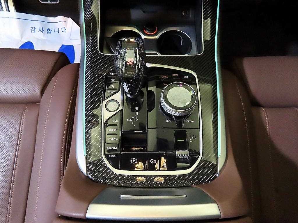BMW X5 X5 (G05) M50i 이미지 12