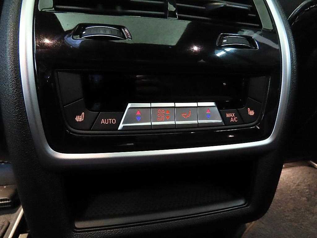 BMW X5 X5 (G05) M50i 이미지 14