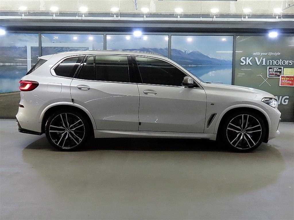 BMW X5 X5 (G05) M50i 이미지 3