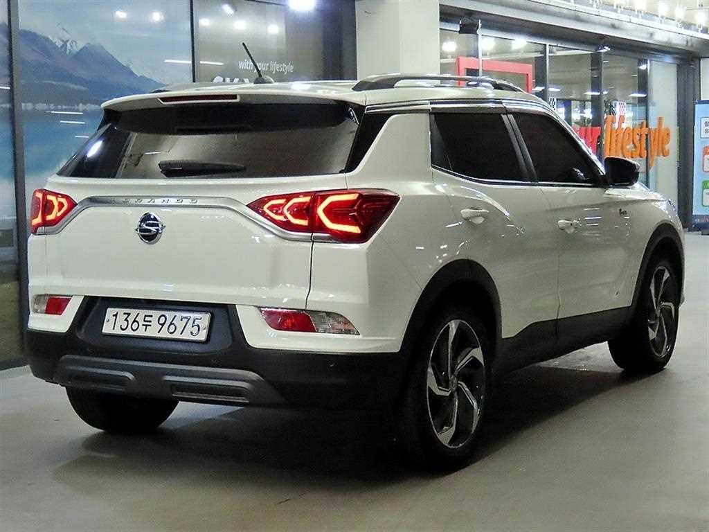 KG모빌리티(쌍용) 코란도 뷰티풀코란도 4WD 가솔린 1.5 C5 플러스 이미지 4