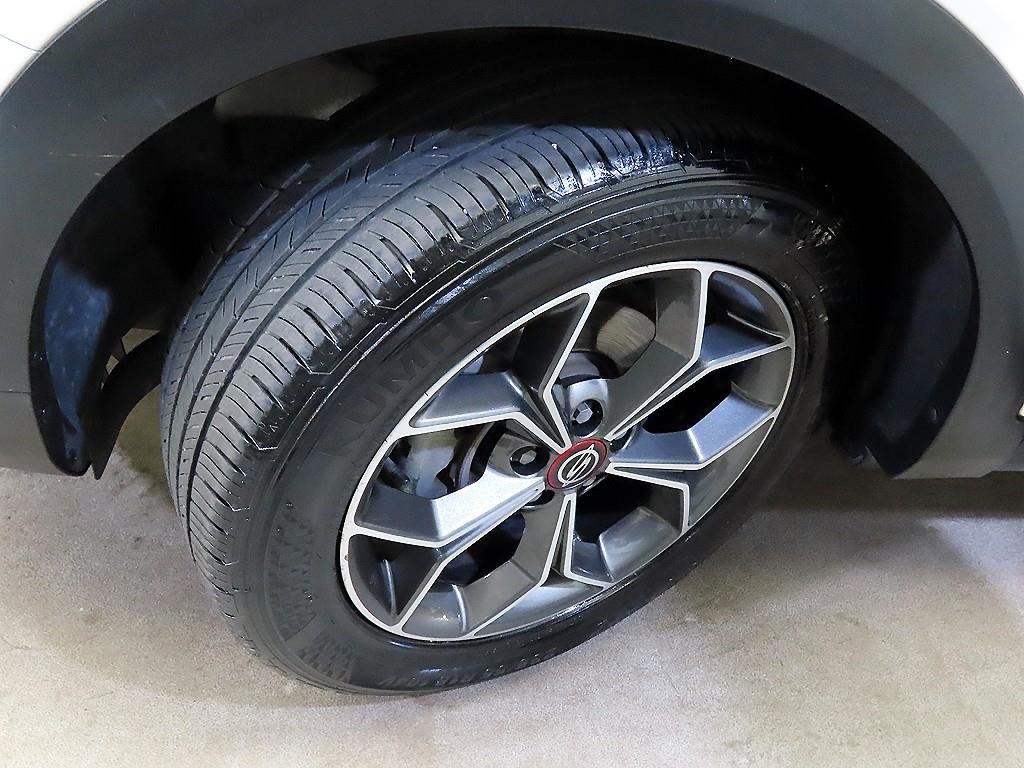KG모빌리티(쌍용) 코란도 뷰티풀코란도 2WD 가솔린 1.5 R-플러스 이미지 20
