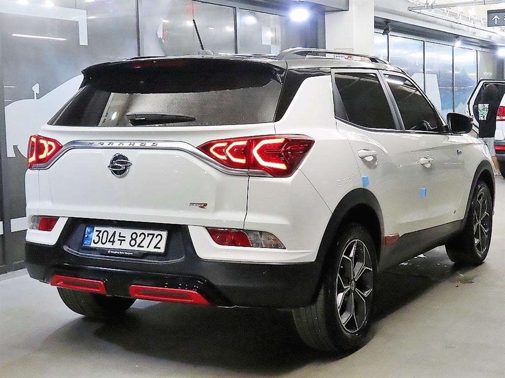 KG모빌리티(쌍용) 코란도 뷰티풀코란도 2WD 가솔린 1.5 R-플러스 이미지 4