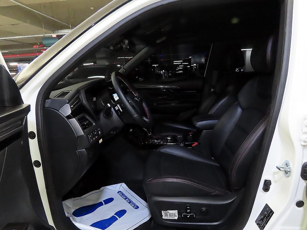KG모빌리티(쌍용) 코란도 뷰티풀코란도 2WD 가솔린 1.5 R-플러스 이미지 6
