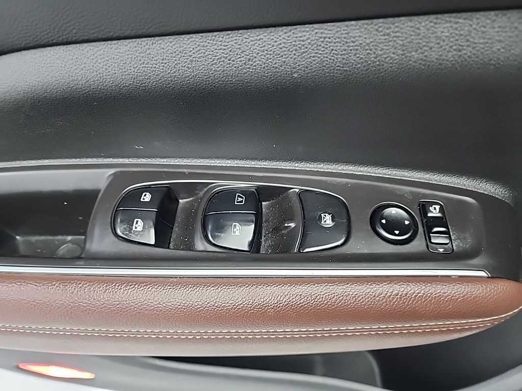 르노코리아(삼성) QM6 더뉴QM6 디젤 2.0 dCi RE 시그니처 4WD 이미지 16
