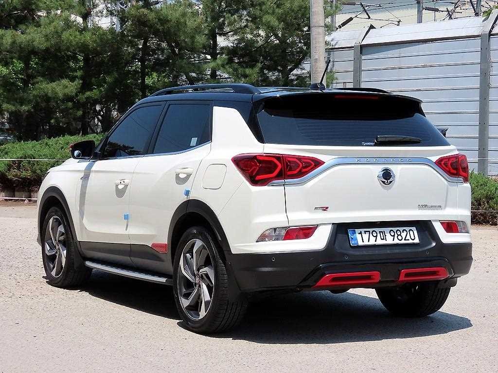 KG모빌리티(쌍용) 코란도 뷰티풀코란도 4WD 가솔린 1.5 C7 이미지 3