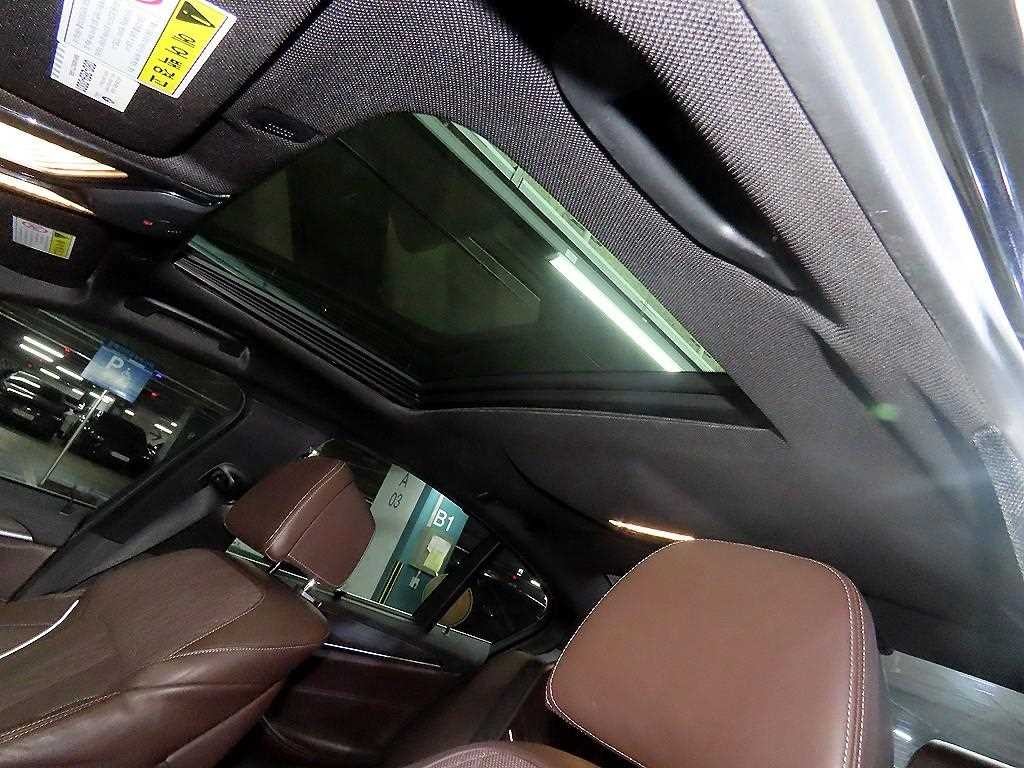 BMW 5시리즈 5시리즈 (G30) 520d M 스포츠 플러스 이미지 16