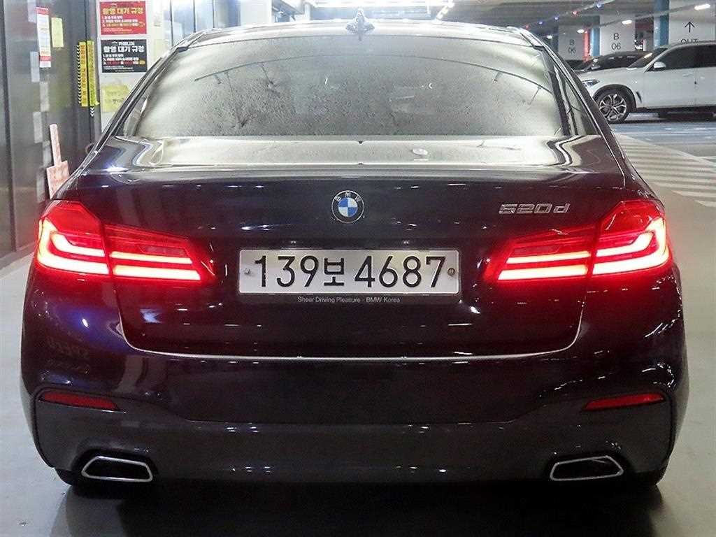 BMW 5시리즈 5시리즈 (G30) 520d M 스포츠 플러스 이미지 5