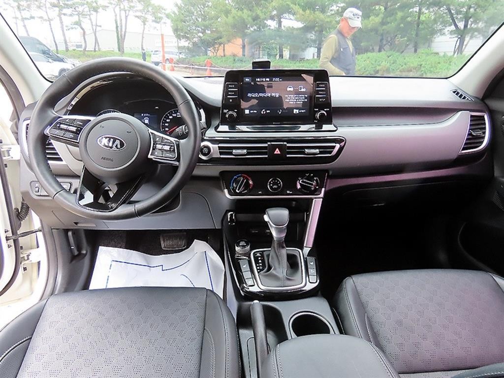 기아 셀토스 가솔린 1.6 터보 2WD 트렌디 이미지 7