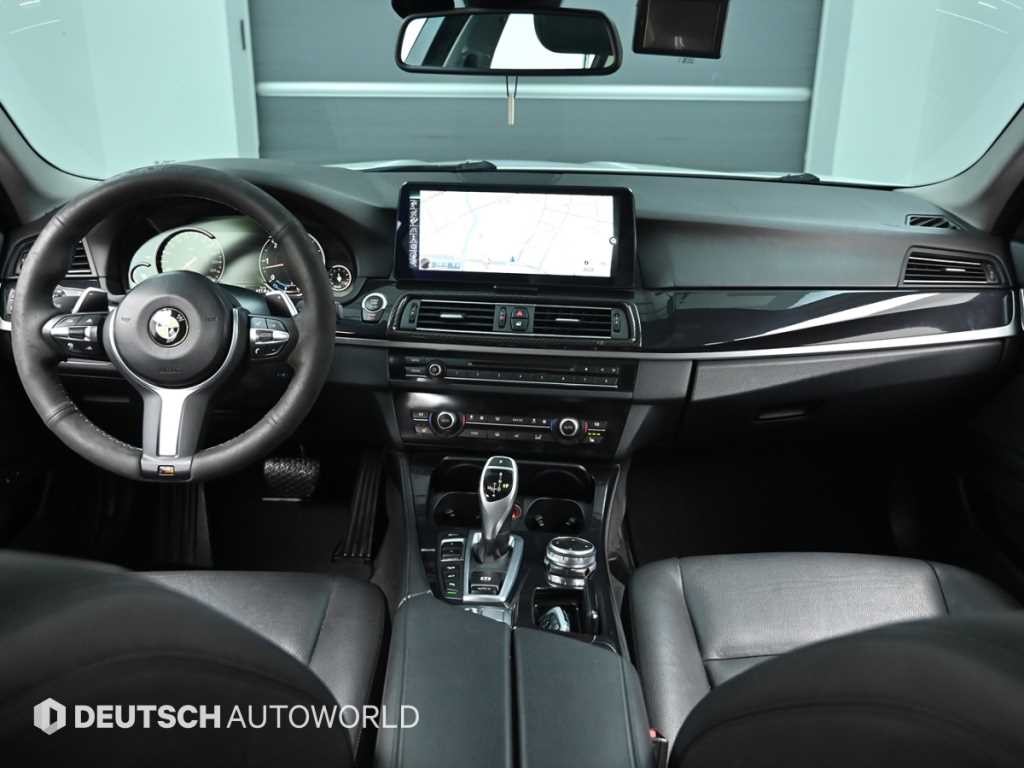 BMW 5시리즈 5시리즈 (F10) 530d xDrive M 에어로 다이나믹 프로 이미지 7