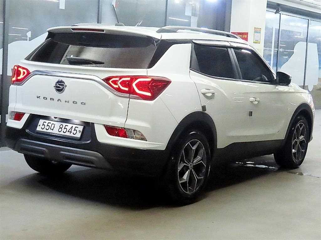 KG모빌리티(쌍용) 코란도 뷰티풀코란도 2WD 디젤 1.6 판타스틱 이미지 4