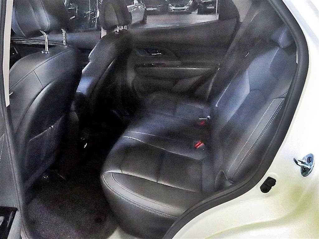 KG모빌리티(쌍용) 코란도 뷰티풀코란도 2WD 디젤 1.6 판타스틱 이미지 7