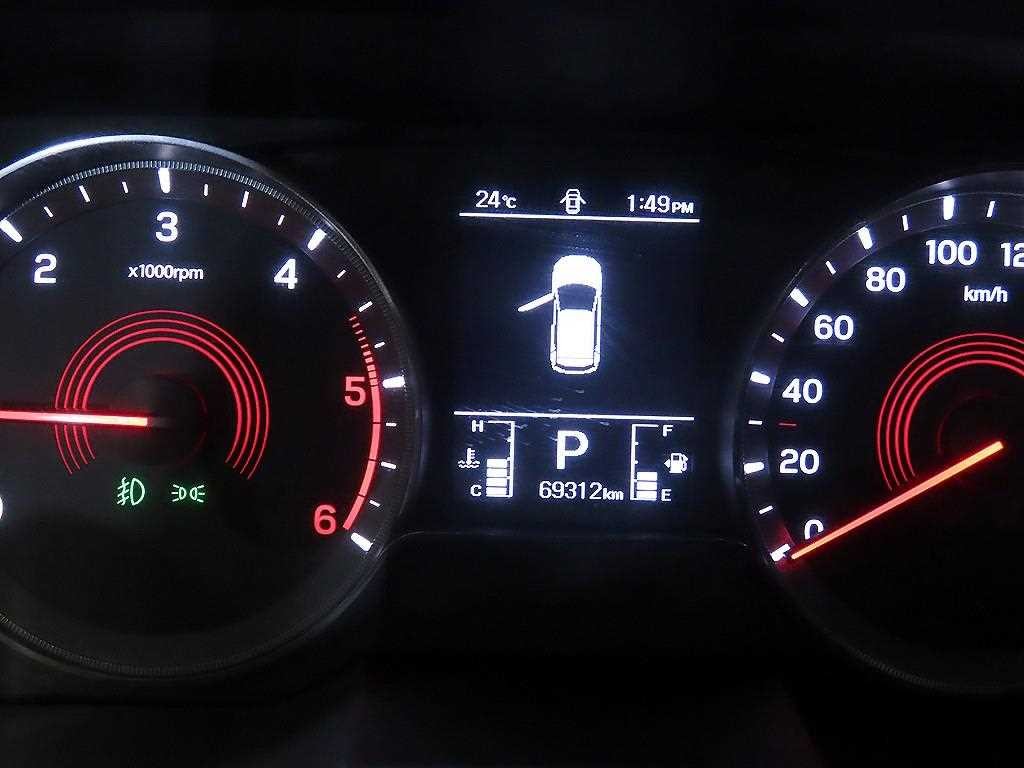 KG모빌리티(쌍용) 코란도 뷰티풀코란도 2WD 디젤 1.6 판타스틱 이미지 9