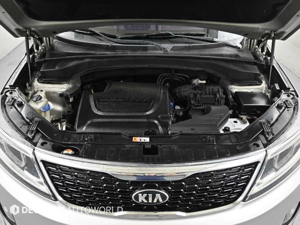 기아 쏘렌토 뉴 쏘렌토 R 2WD 2.0 TLX 스페셜 이미지 6