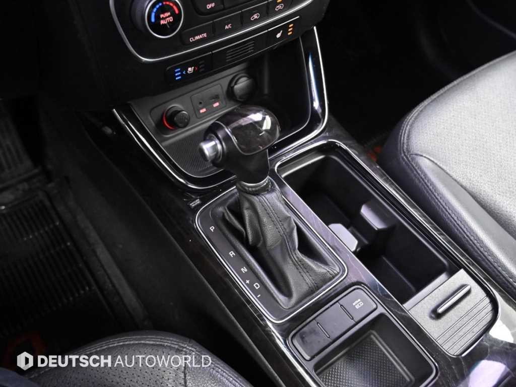 기아 쏘렌토 뉴 쏘렌토 R 2WD 2.0 TLX 스페셜 이미지 9
