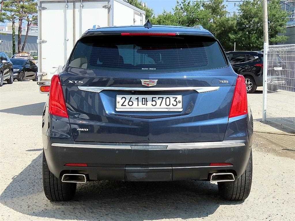캐딜락 XT5 3.6 플래티넘 AWD 이미지 4