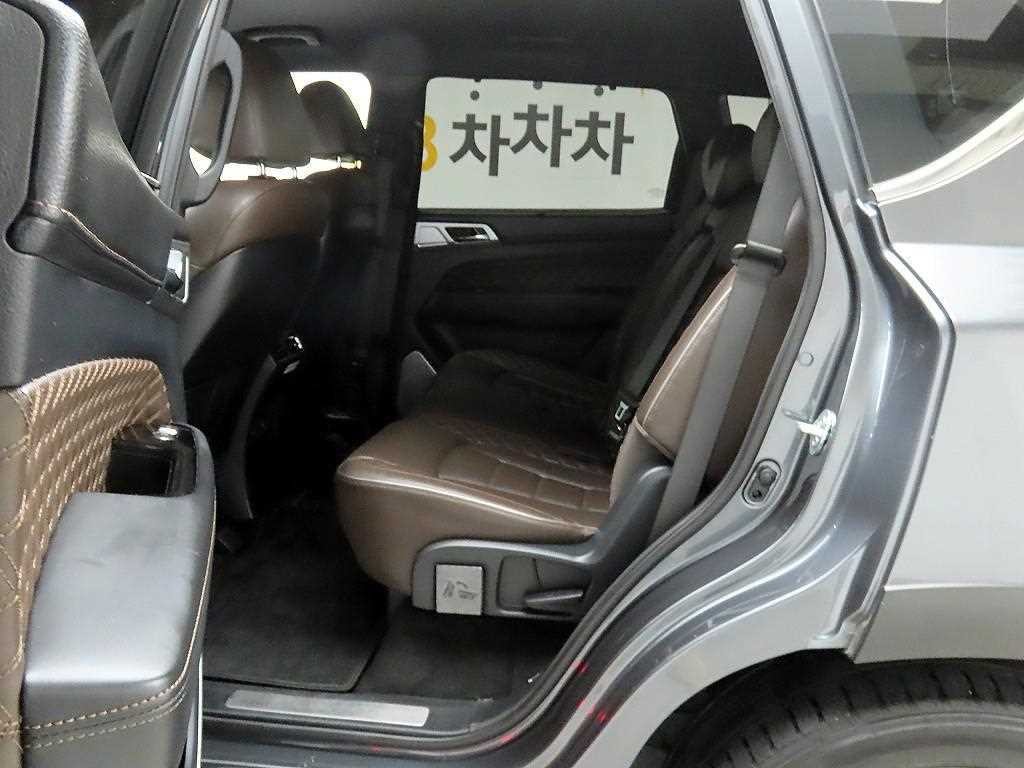 KG모빌리티(쌍용) 렉스턴 올 뉴 렉스턴 (Y450) 디젤 2.2 4WD 시그니처 이미지 14