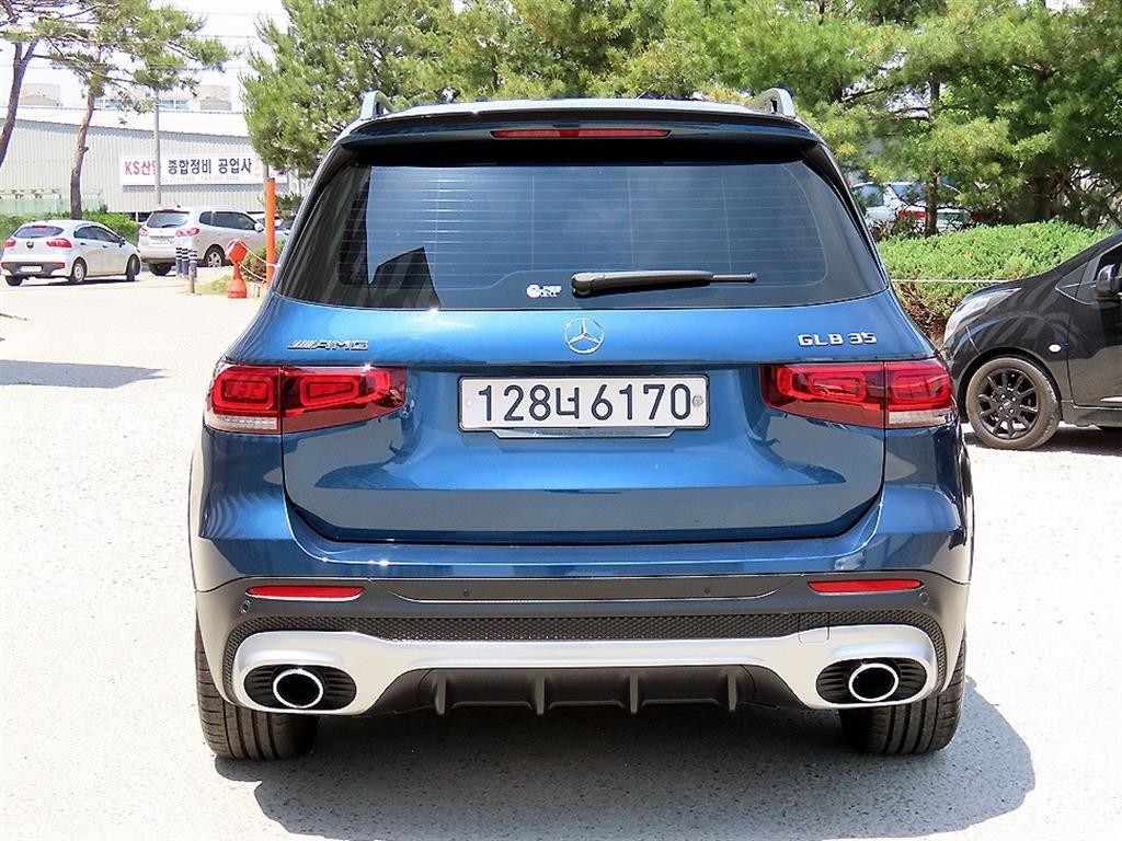 벤츠 GLB 클래스 GLB클래스 X247 AMG GLB 35 4MATIC 이미지 4