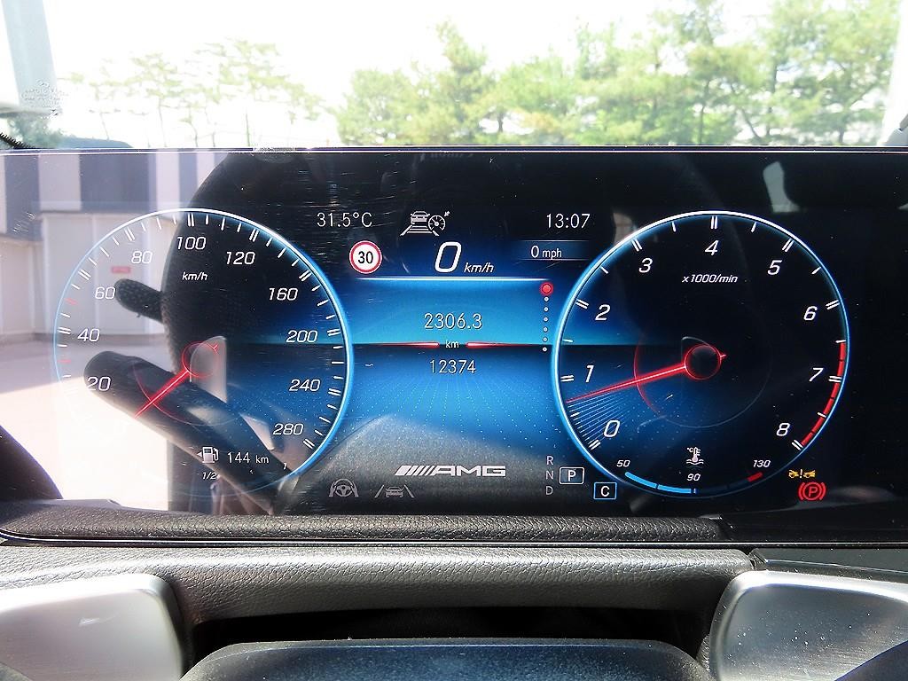 벤츠 GLB 클래스 GLB클래스 X247 AMG GLB 35 4MATIC 이미지 9