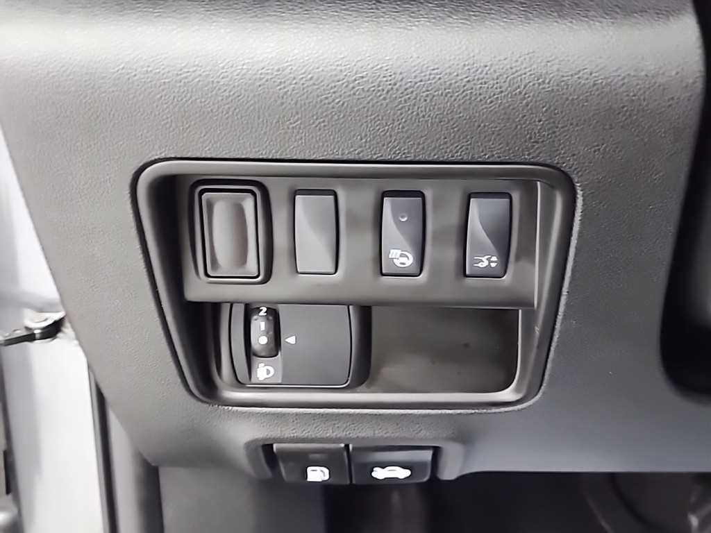 르노코리아(삼성) QM6 더뉴QM6 2.0 LPe RE 2WD 이미지 16