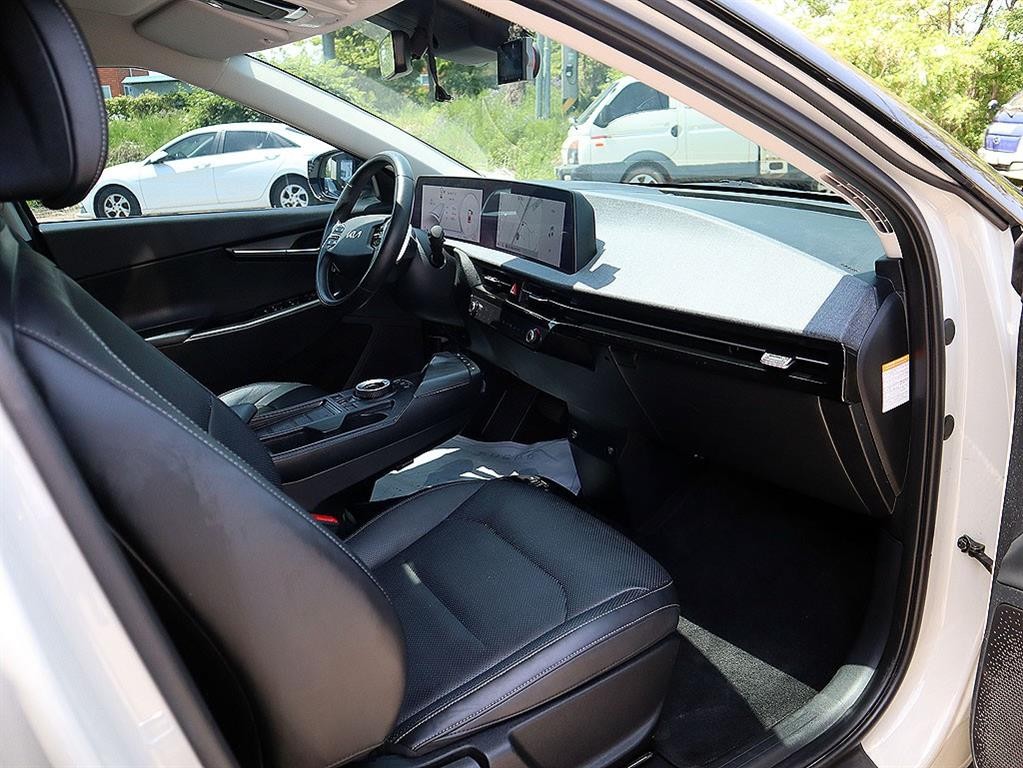 기아 EV6 롱레인지 AWD 에어 이미지 13