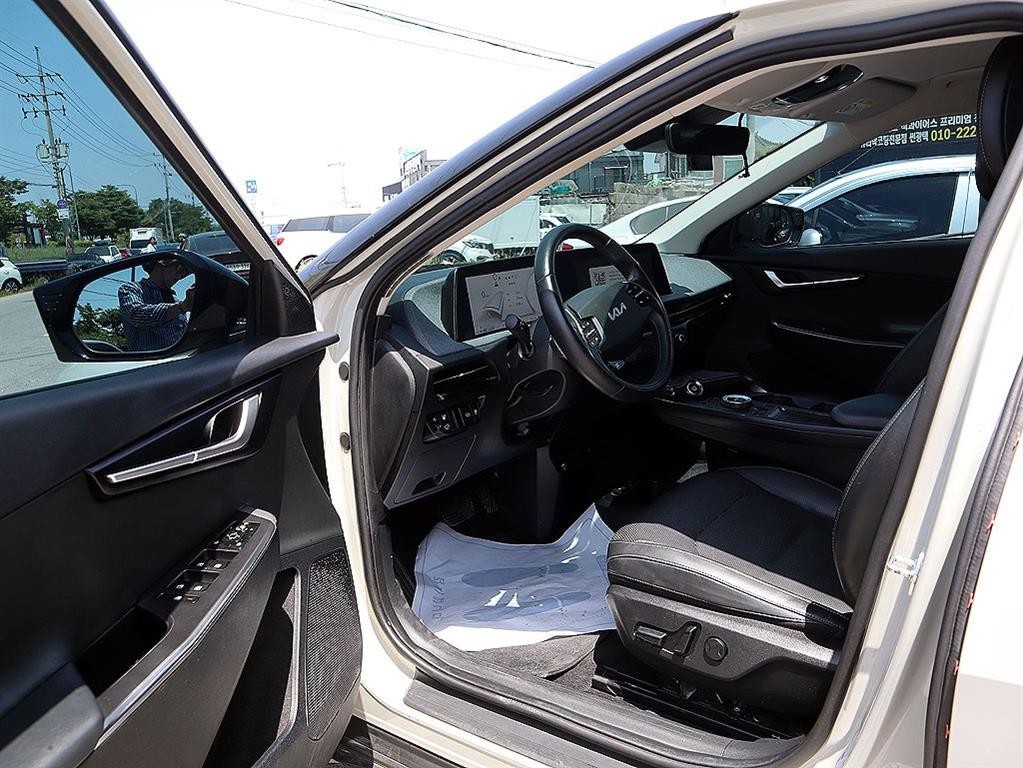 기아 EV6 롱레인지 AWD 에어 이미지 6
