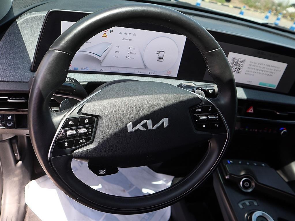 기아 EV6 롱레인지 AWD 에어 이미지 8