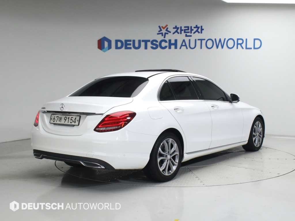 벤츠 C 클래스 C클래스 W205 C220 d 아방가르드 이미지 4