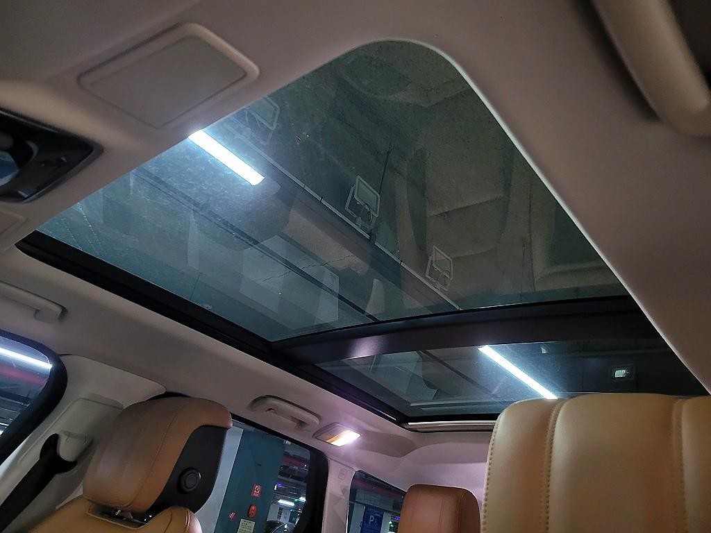 랜드로버 레인지로버 스포츠 레인지로버 스포츠 2세대 P360 HSE 다이나믹 이미지 16