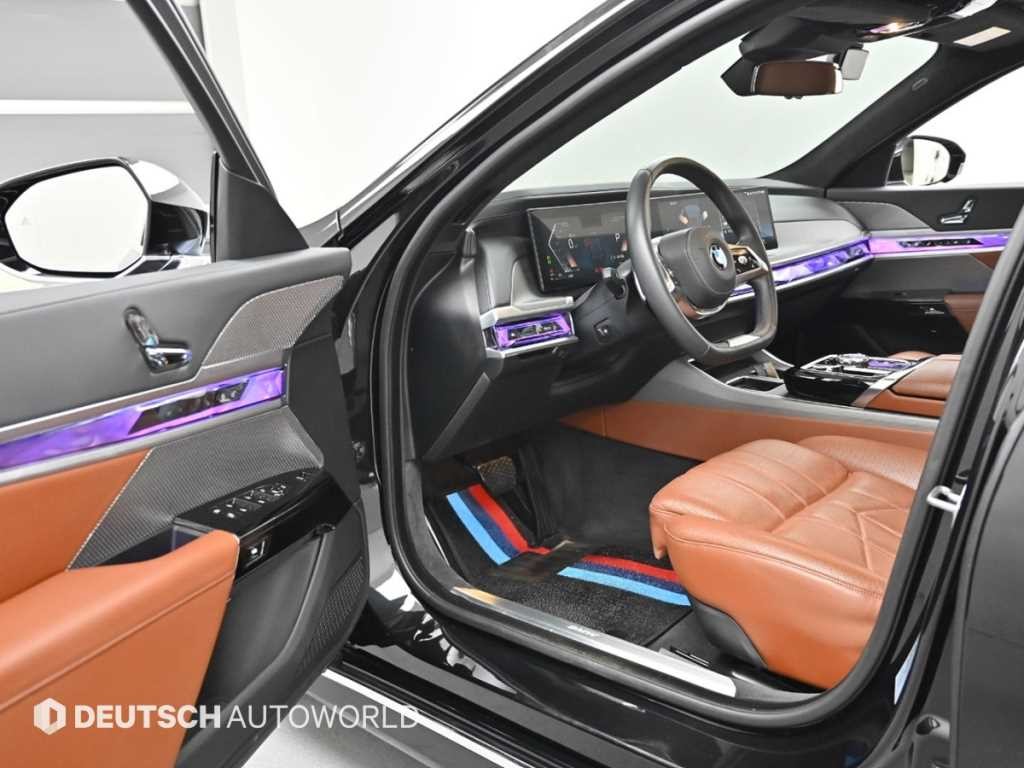 BMW 7시리즈 7시리즈 (G70) 740i sDrive 디자인퓨어 엑셀런스 이미지 11