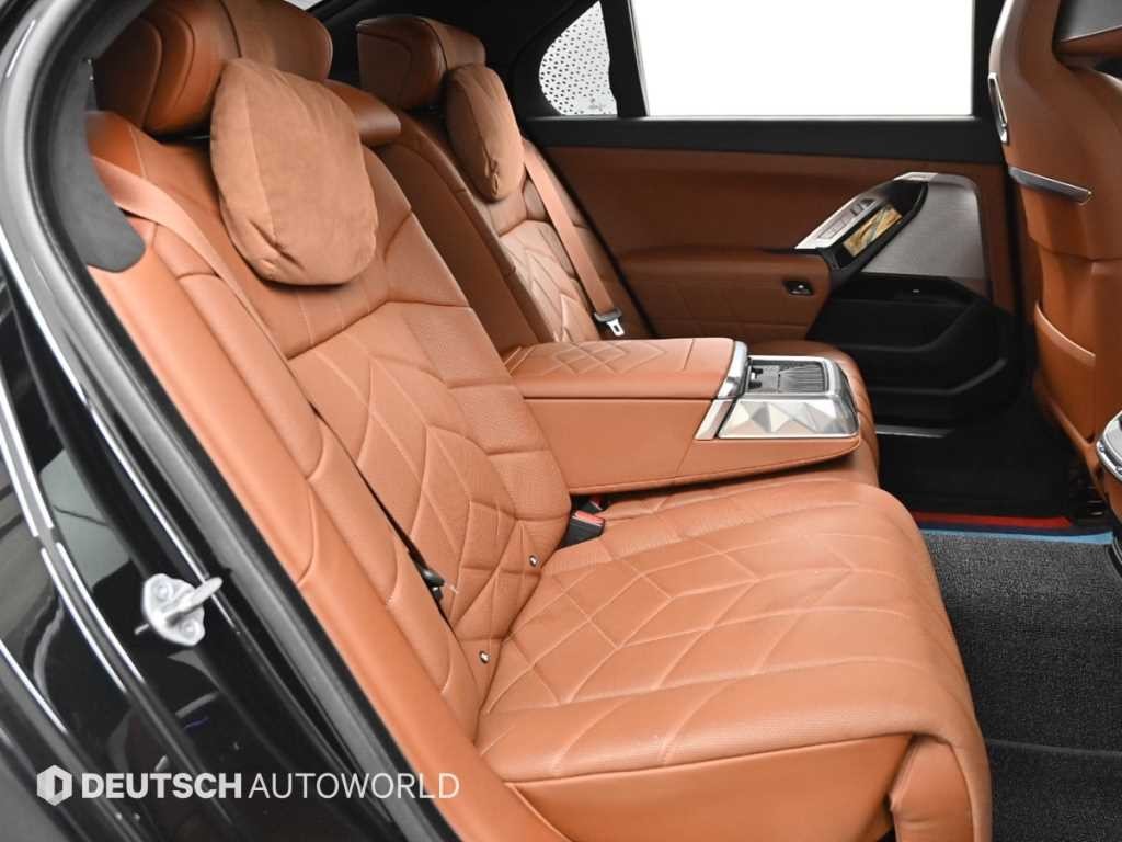 BMW 7시리즈 7시리즈 (G70) 740i sDrive 디자인퓨어 엑셀런스 이미지 12