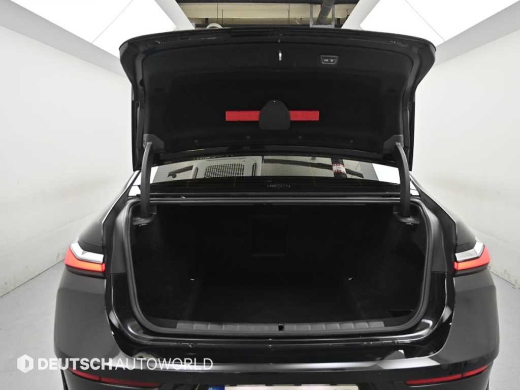 BMW 7시리즈 7시리즈 (G70) 740i sDrive 디자인퓨어 엑셀런스 이미지 19