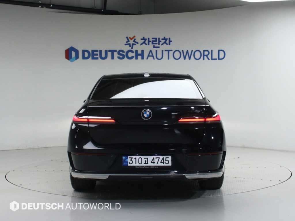 BMW 7시리즈 7시리즈 (G70) 740i sDrive 디자인퓨어 엑셀런스 이미지 4