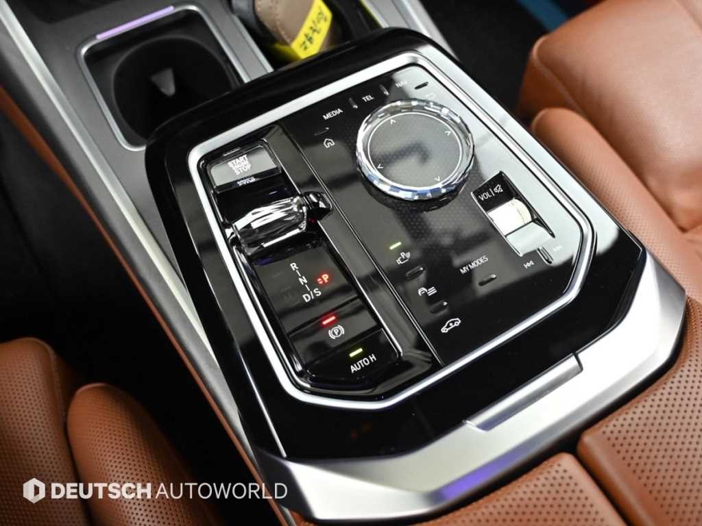 BMW 7시리즈 7시리즈 (G70) 740i sDrive 디자인퓨어 엑셀런스 이미지 9