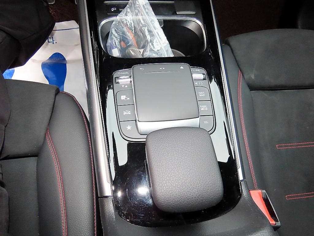 벤츠 GLA 클래스 GLA클래스 H247 GLA250 4MATIC 이미지 12