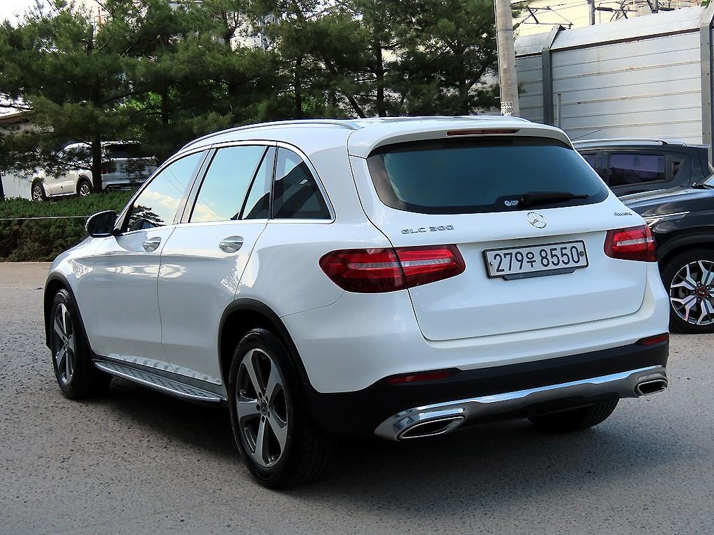 벤츠 GLC 클래스 GLC클래스 X253 GLC 300 4MATIC 이미지 3