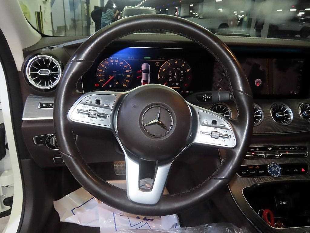 벤츠 CLS 클래스 CLS클래스 C257 CLS 450 4MATIC AMG Line 이미지 8