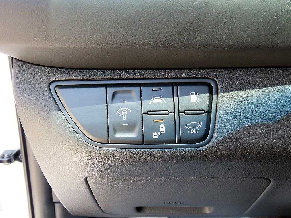 제네시스 G70 2.0T AWD 스포츠 패키지 이미지 13