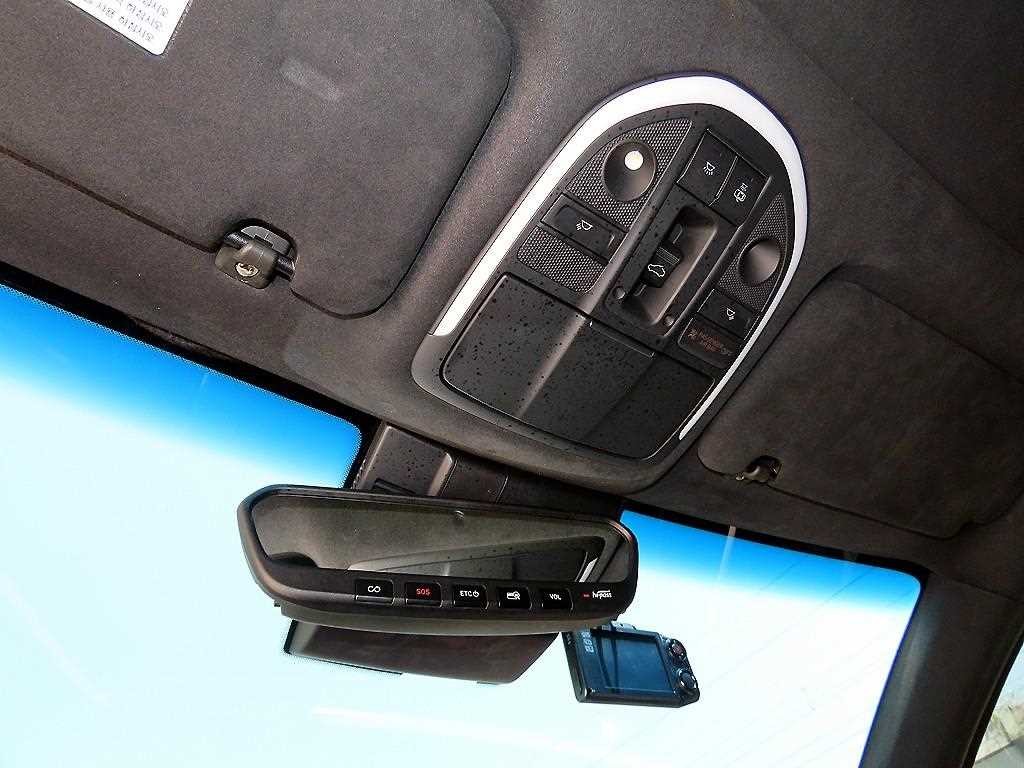 제네시스 G70 2.0T AWD 스포츠 패키지 이미지 15
