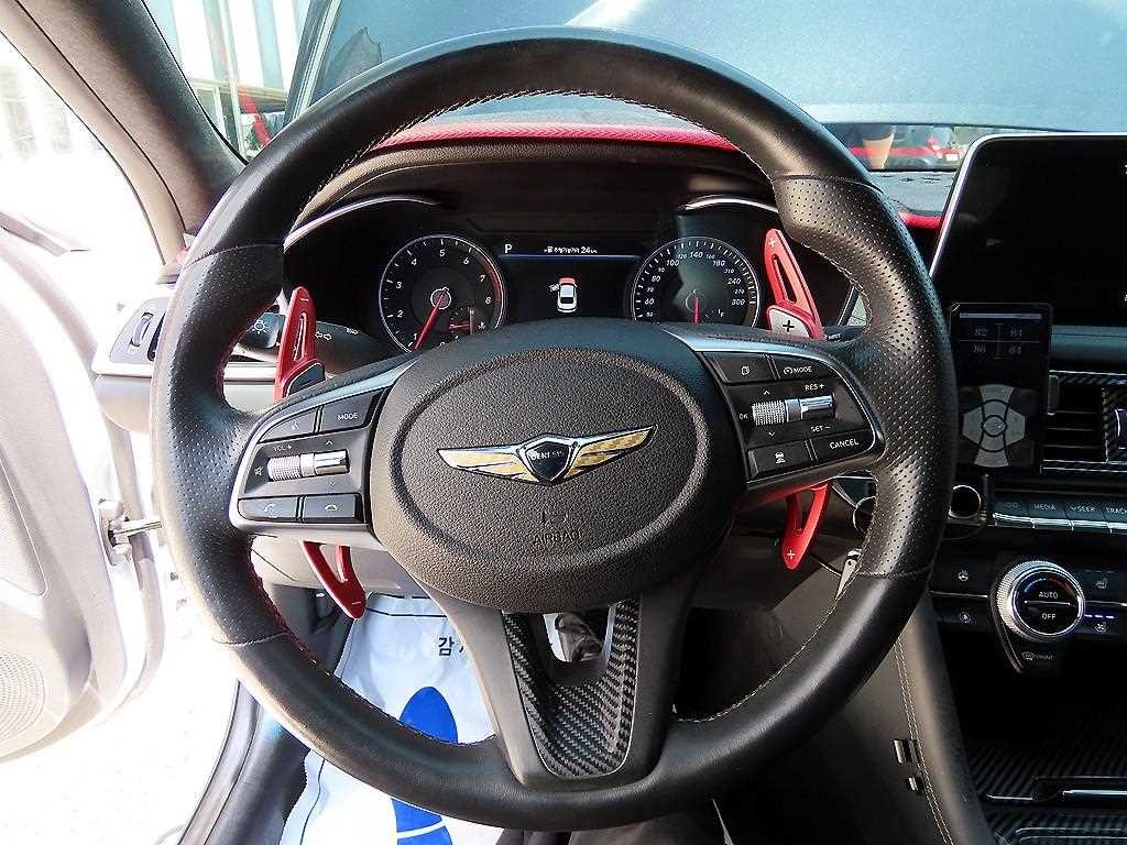 제네시스 G70 2.0T AWD 스포츠 패키지 이미지 8