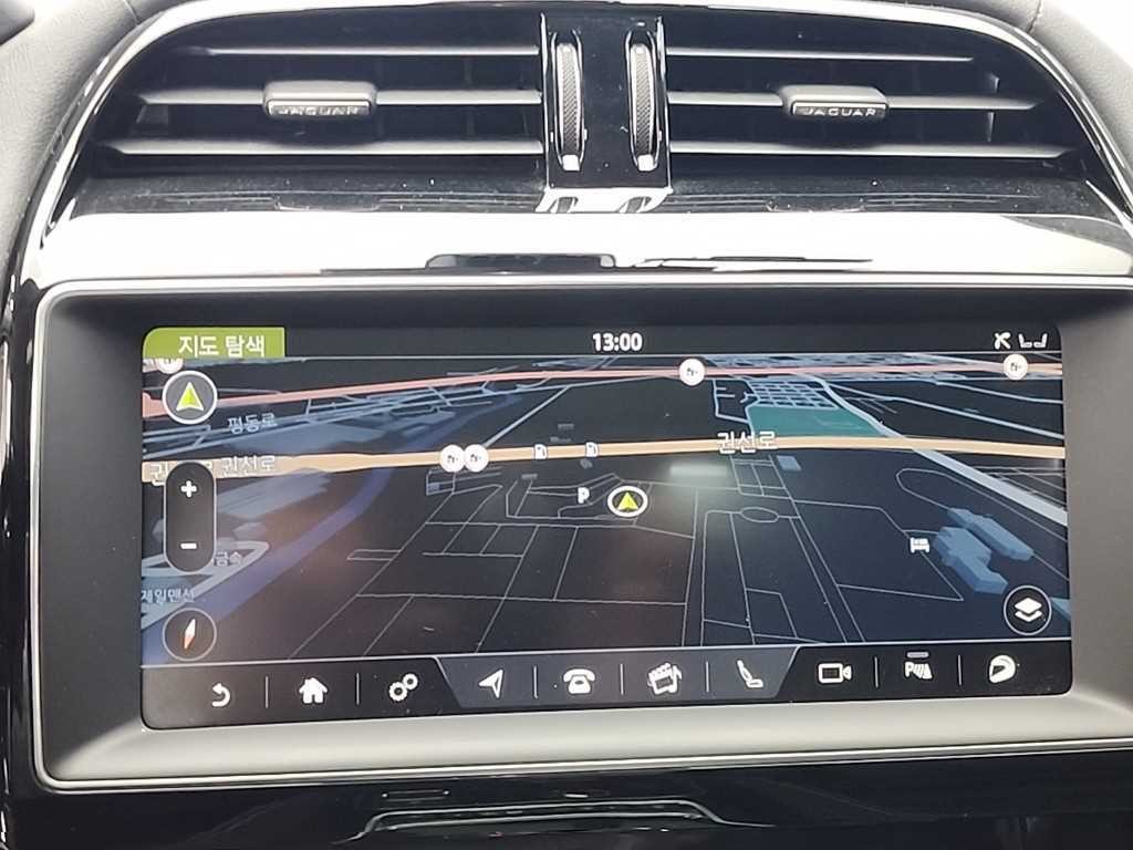 재규어 F-PACE 20d 프레스티지 이미지 15