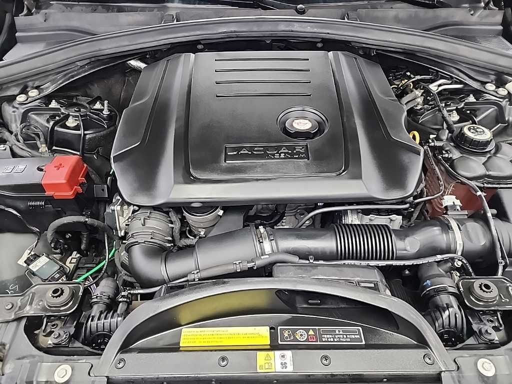 재규어 F-PACE 20d 프레스티지 이미지 5
