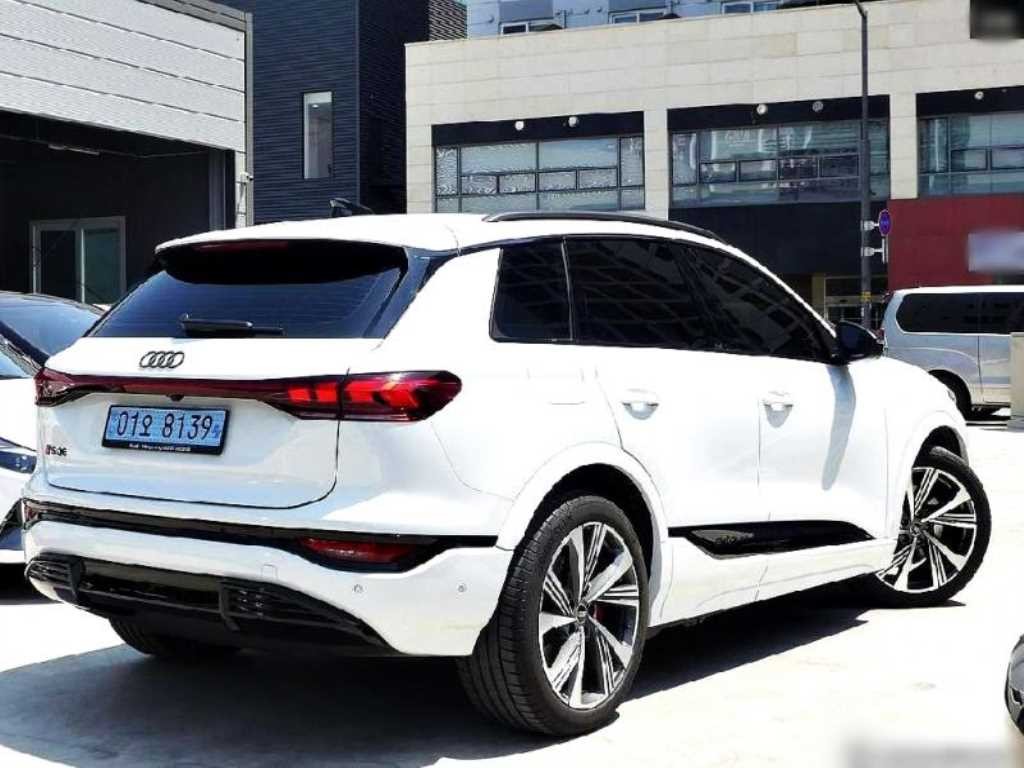 아우디 SQ6 SQ6 e-트론 콰트로 이미지 3